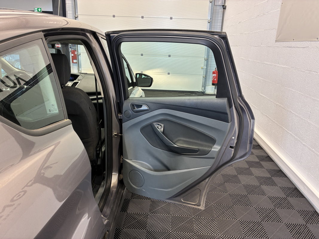 Ford C-Max — 16