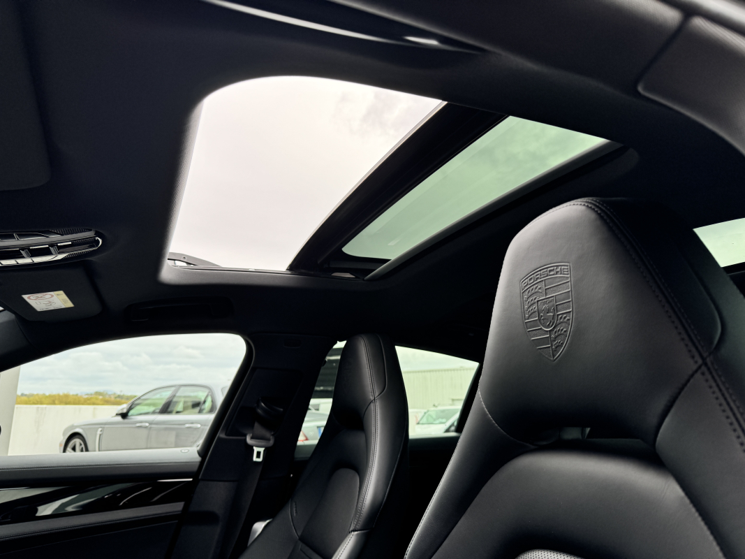 Porsche Panamera — 19