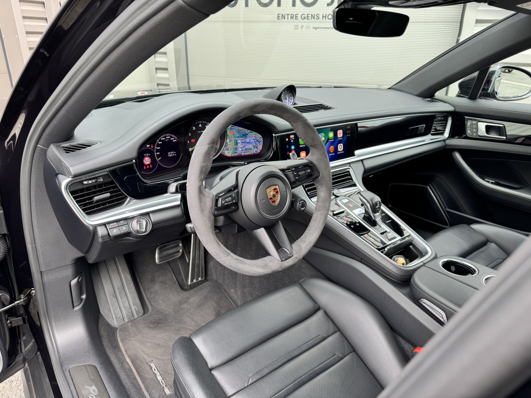 Porsche Panamera — 8