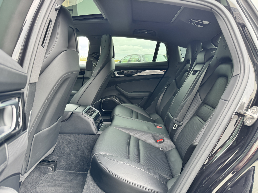 Porsche Panamera — 13