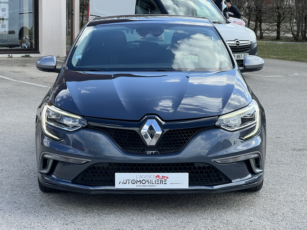 Renault Megane — 8