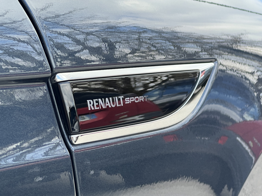 Renault Megane — 26