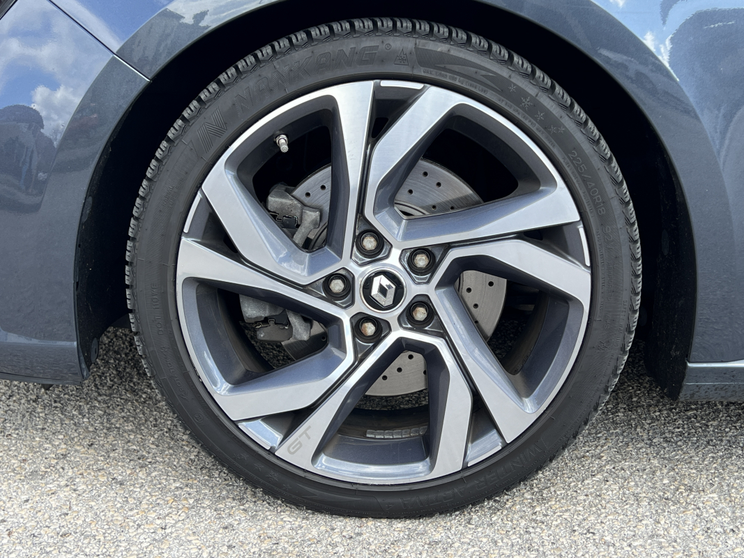Renault Megane — 27