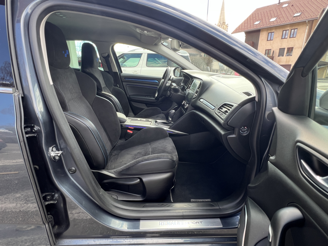Renault Megane — 33