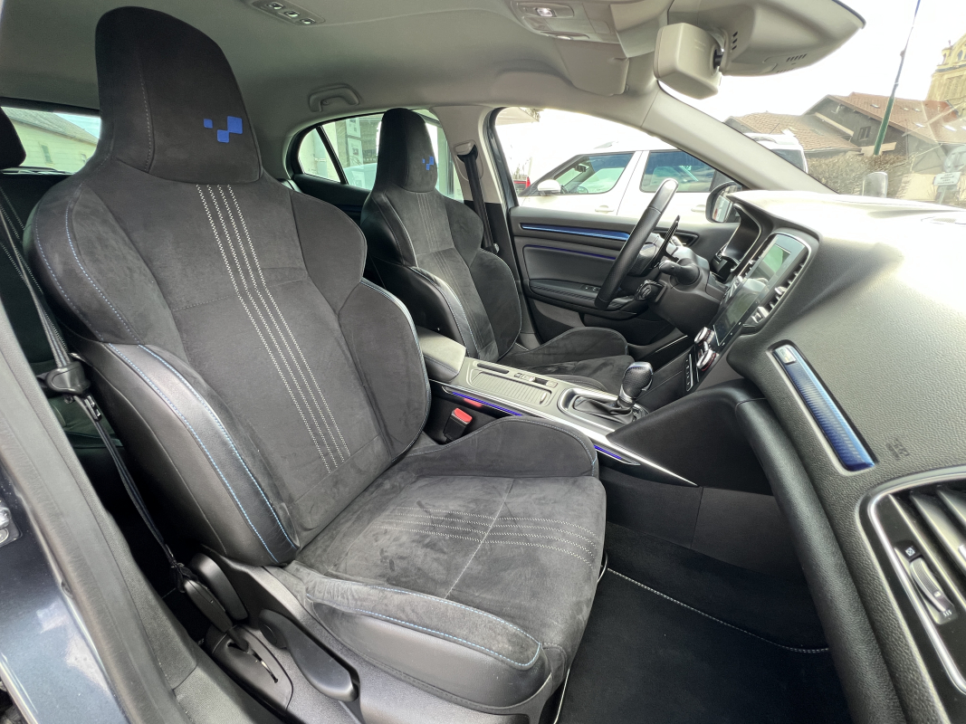Renault Megane — 13