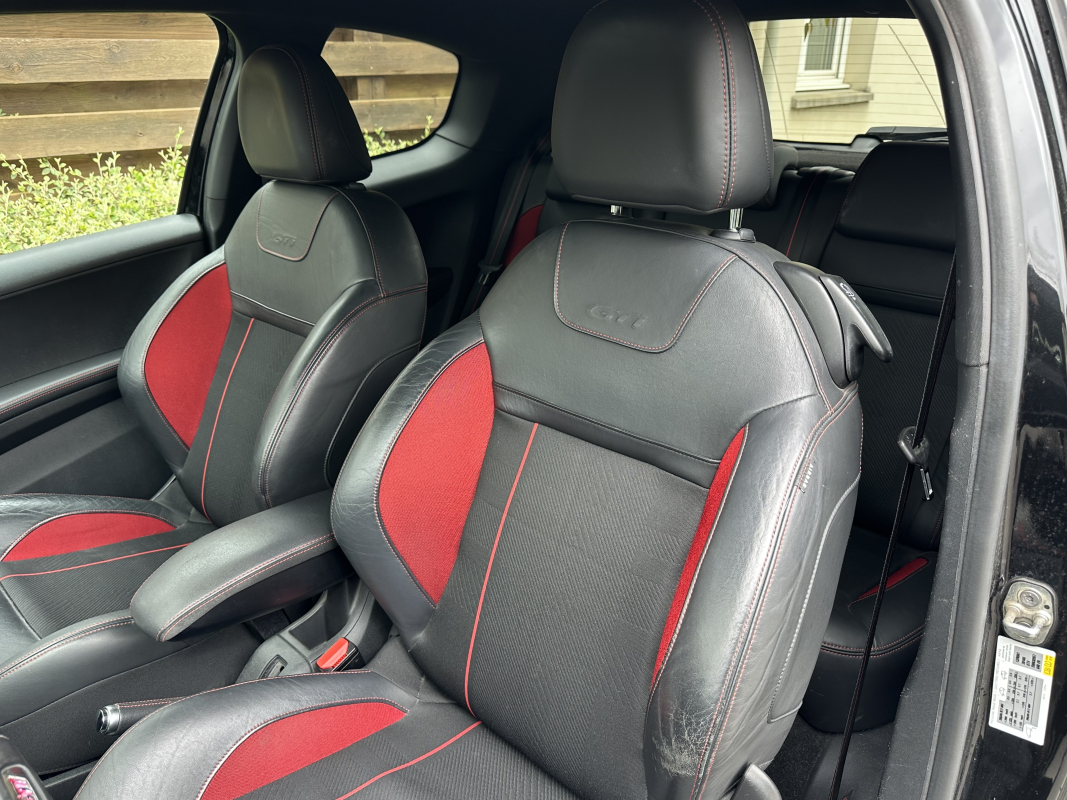 Peugeot 208 — 39