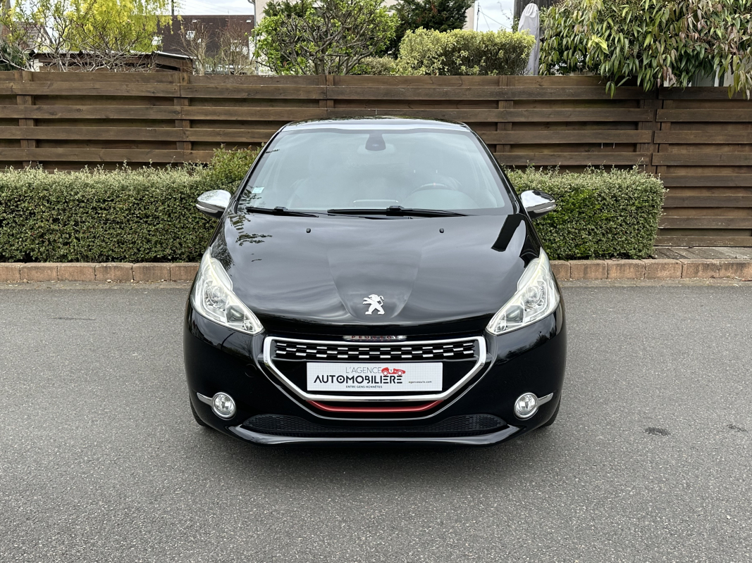 Peugeot 208 — 8