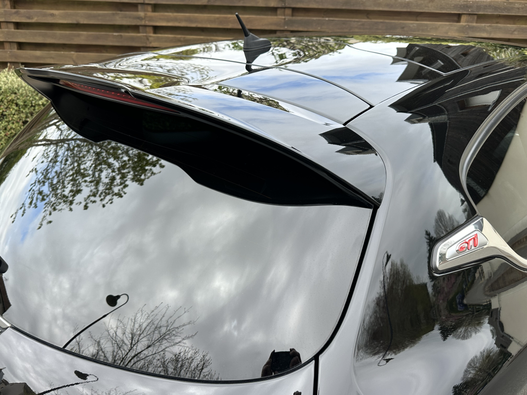 Peugeot 208 — 37
