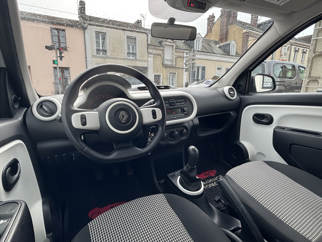 Renault Twingo — 13