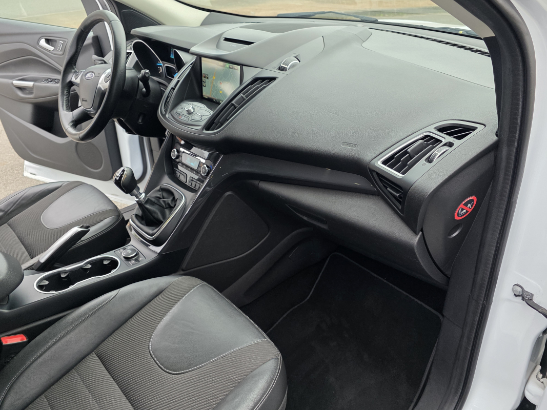 Ford Kuga — 13