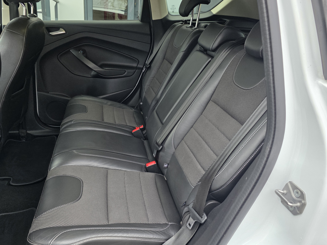 Ford Kuga — 11