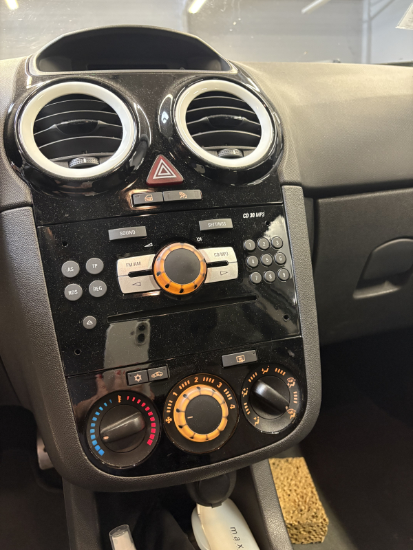 Opel Corsa — 14