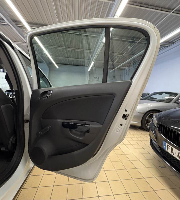 Opel Corsa — 25