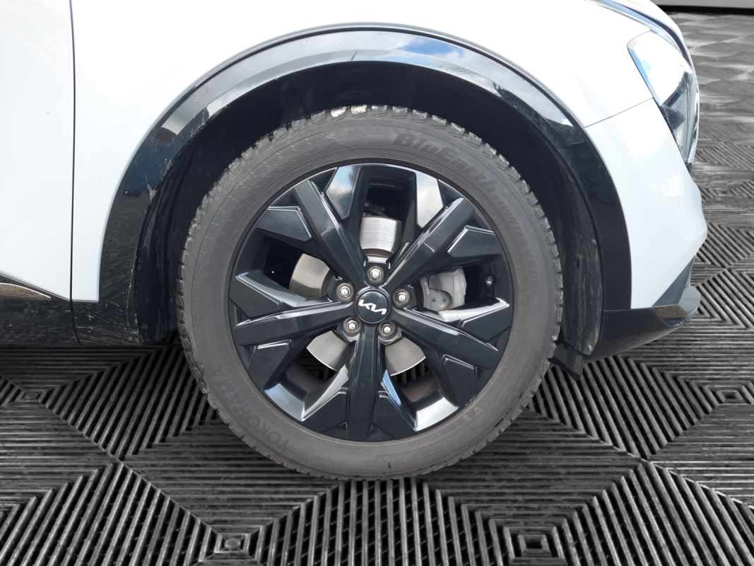 Kia Sportage — 32