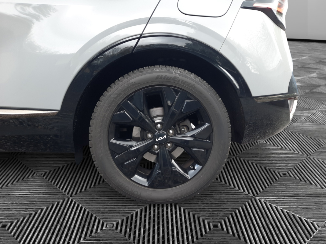 Kia Sportage — 33