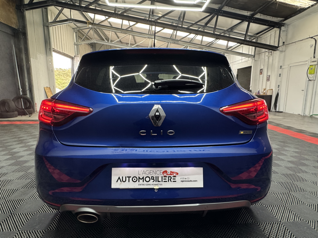 Renault Clio — 6