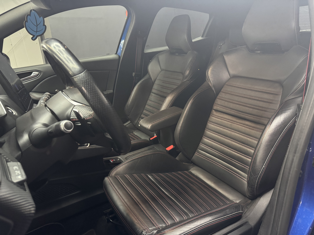 Renault Clio — 10