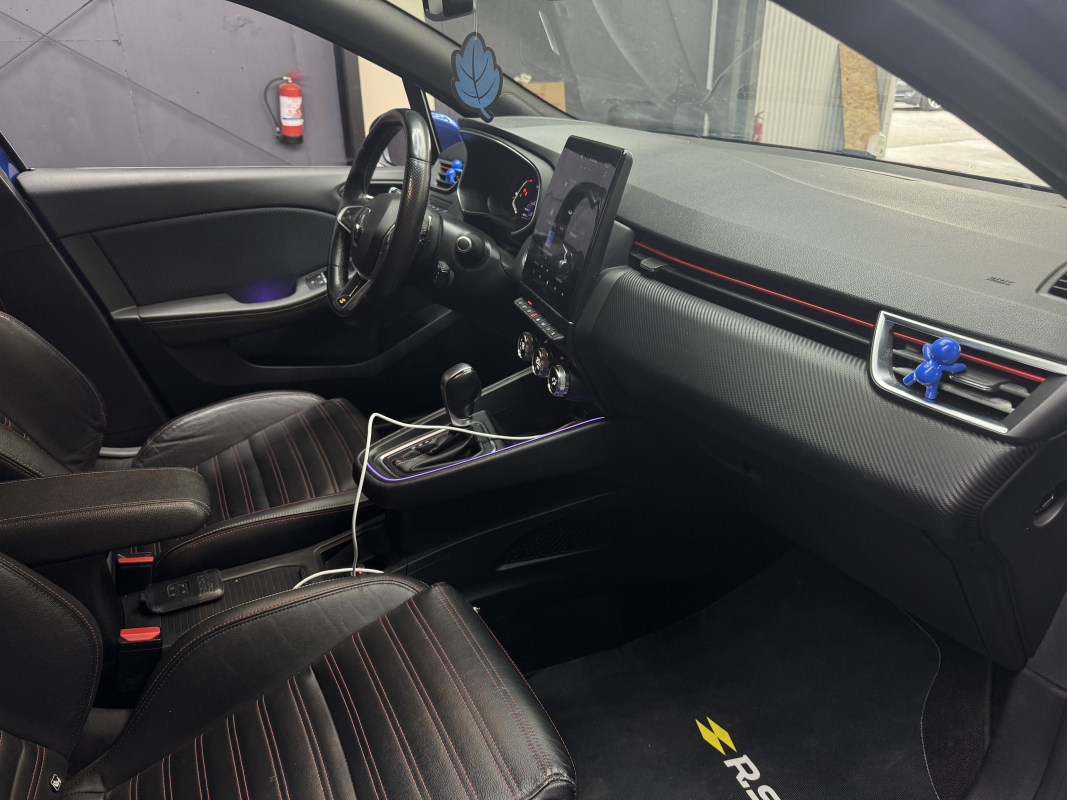 Renault Clio — 11