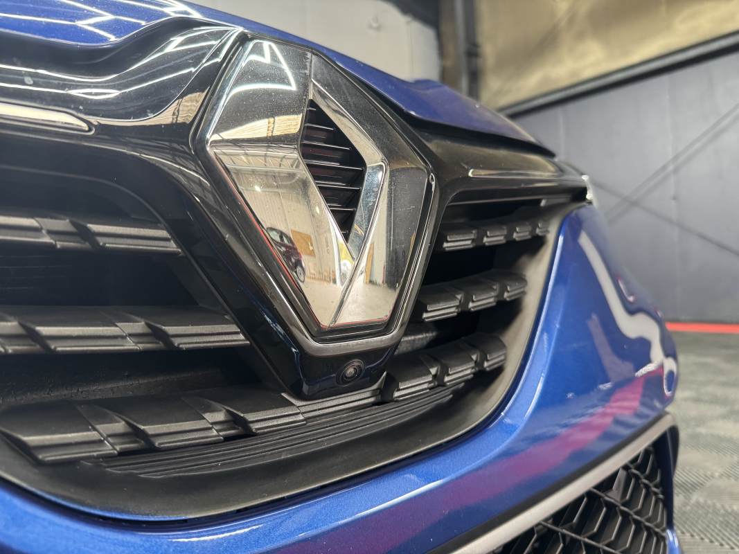 Renault Clio — 24