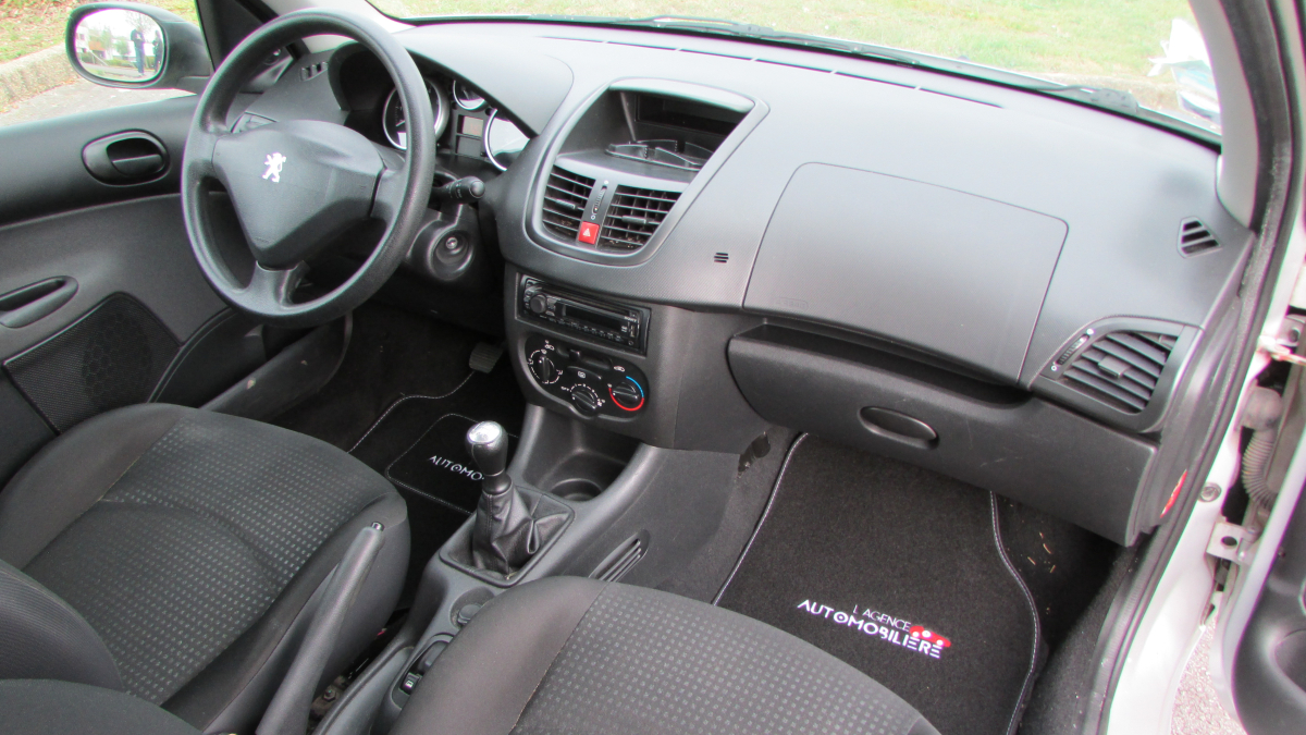 Peugeot 206+ — 12
