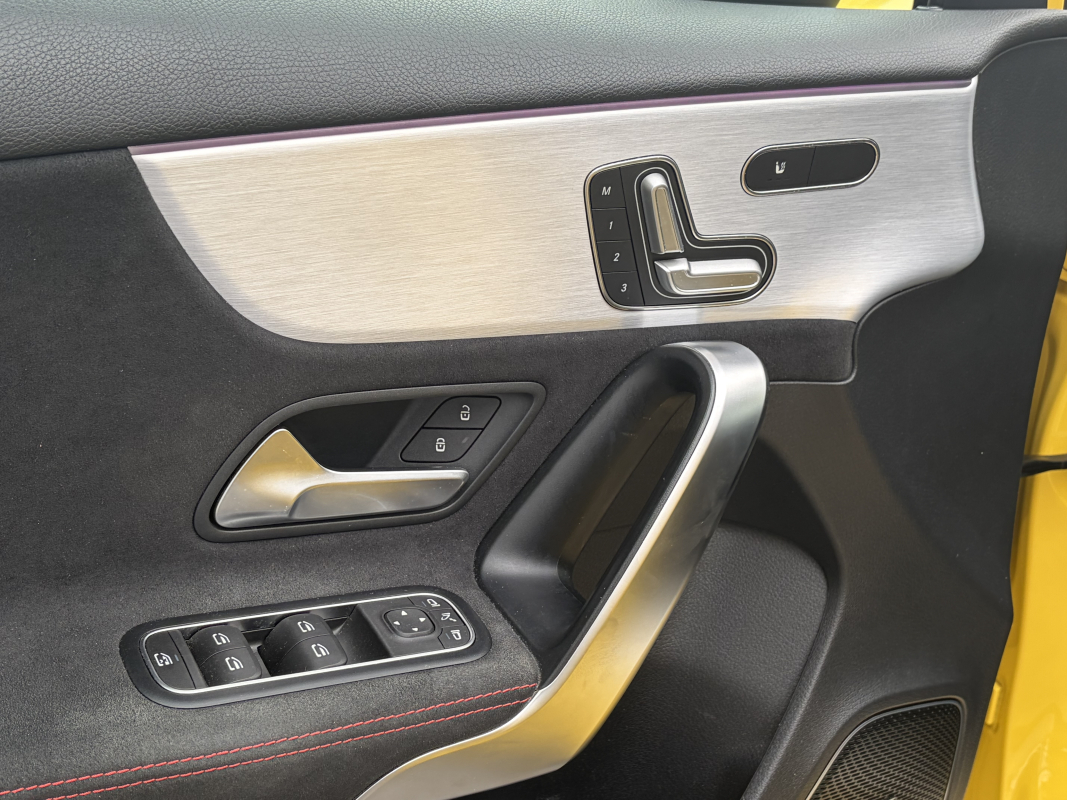 Mercedes Classe A — 15
