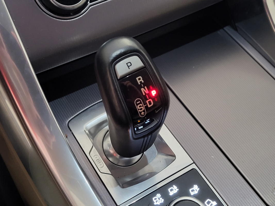 Land Rover Range Rover Sport — 12