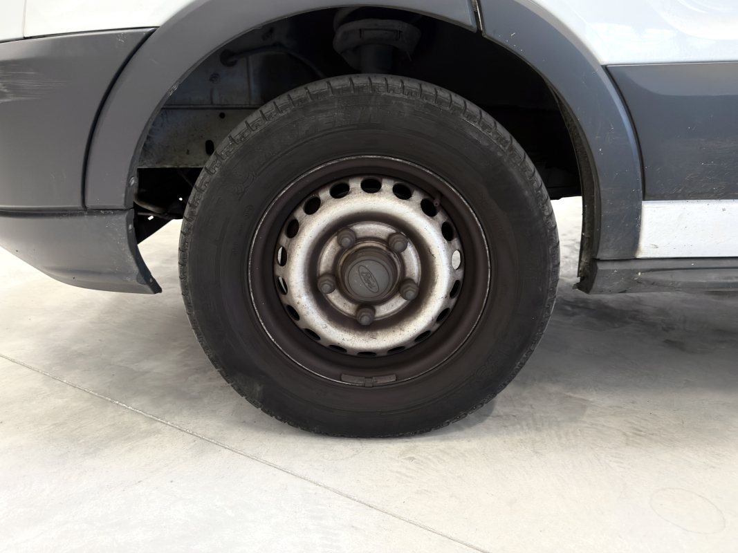 Ford Transit — 7