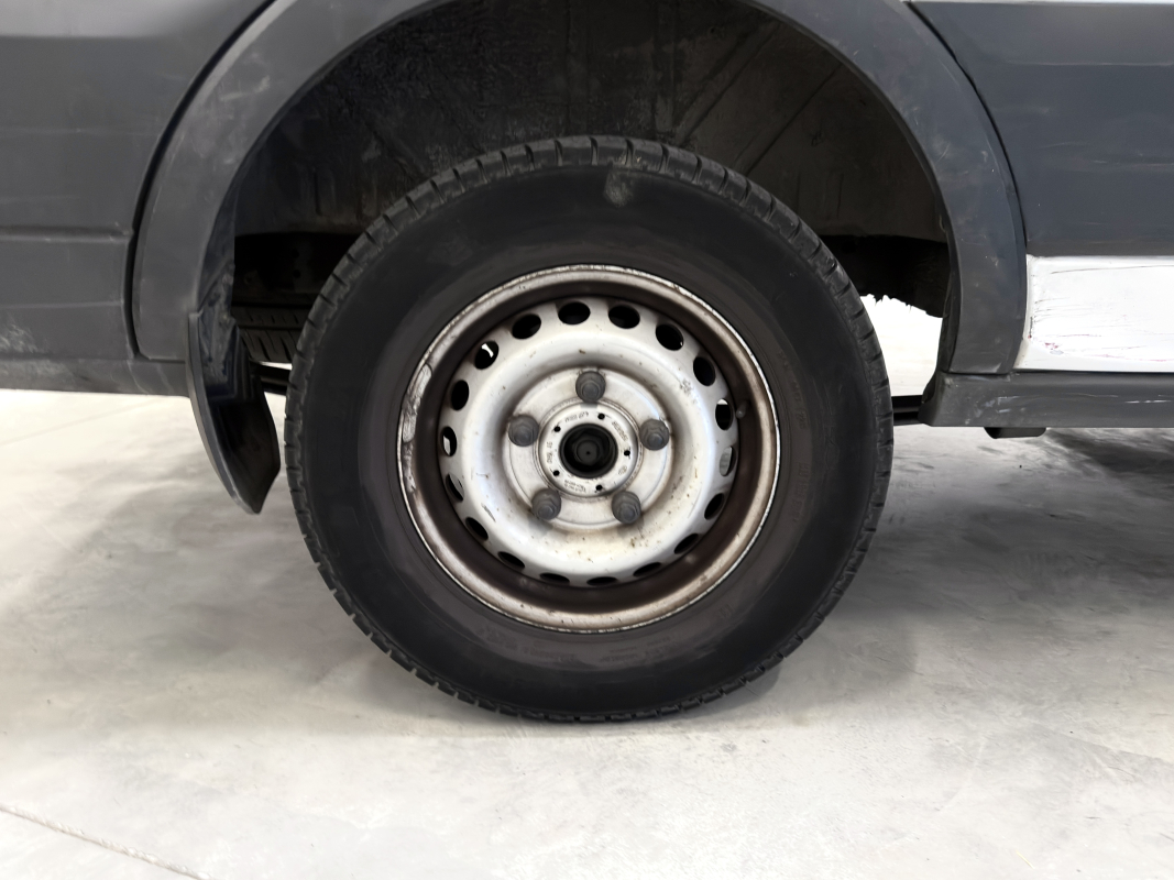 Ford Transit — 24
