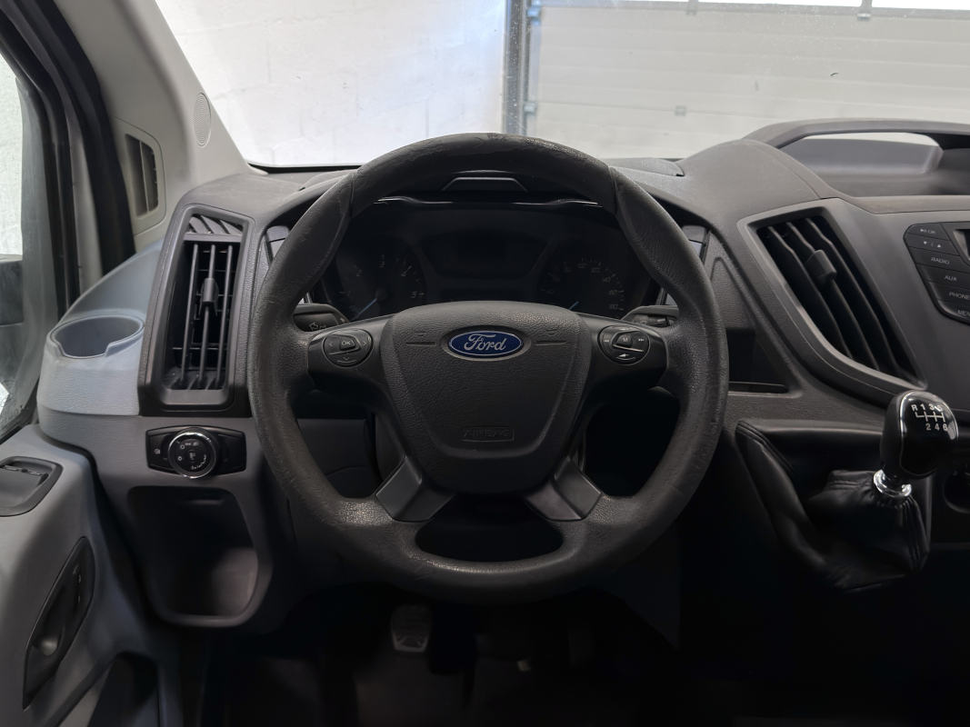 Ford Transit — 17