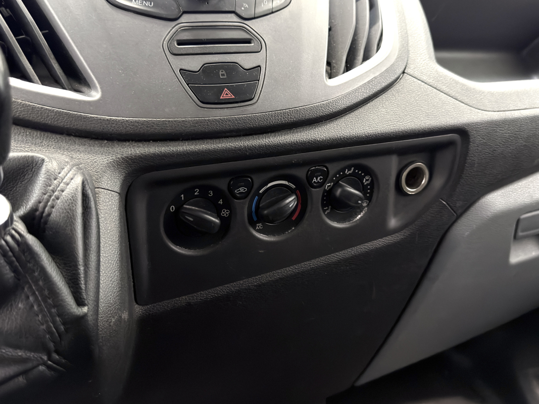Ford Transit — 21