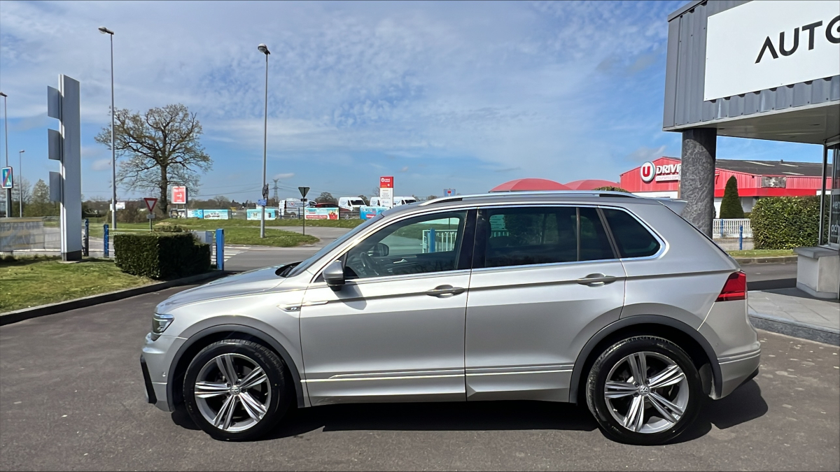 Volkswagen Tiguan — 11