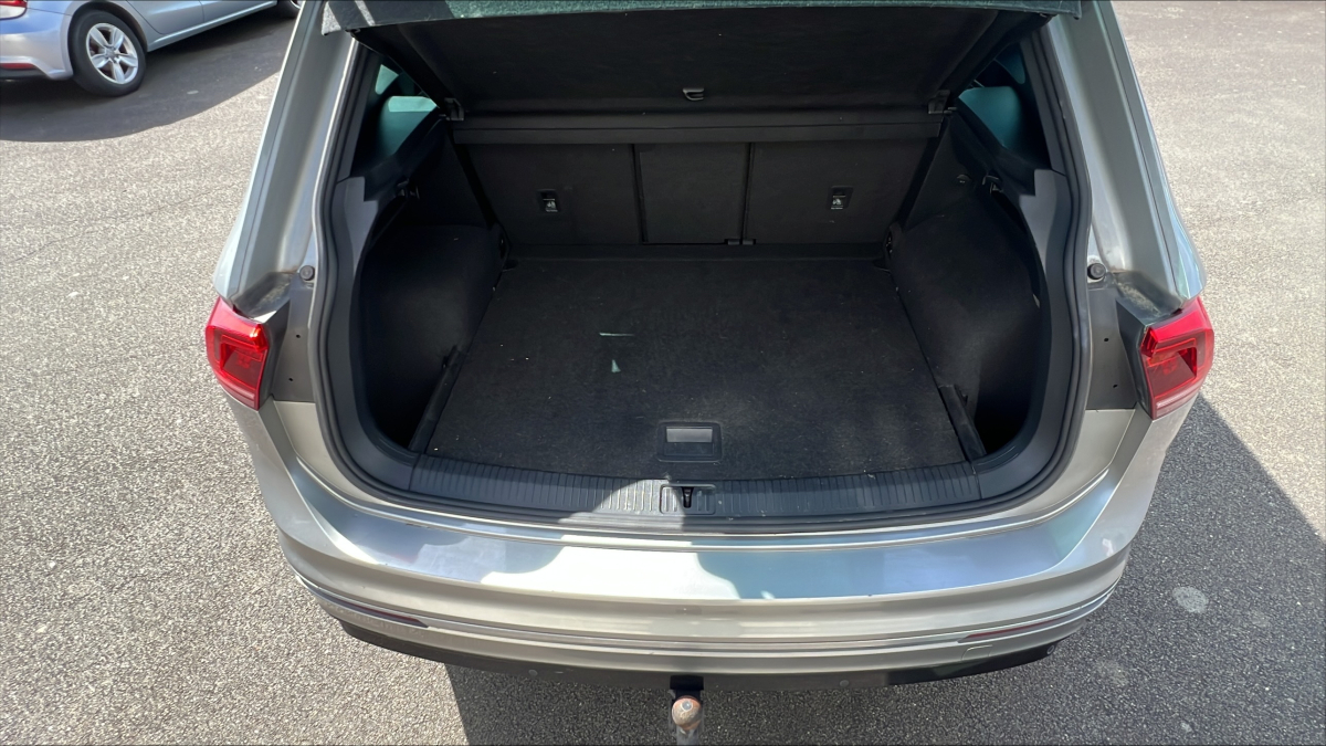Volkswagen Tiguan — 23