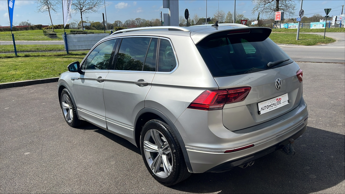 Volkswagen Tiguan — 10