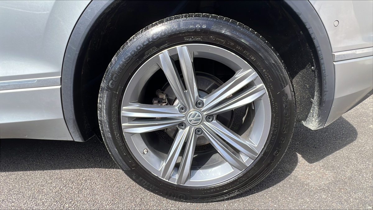Volkswagen Tiguan — 38