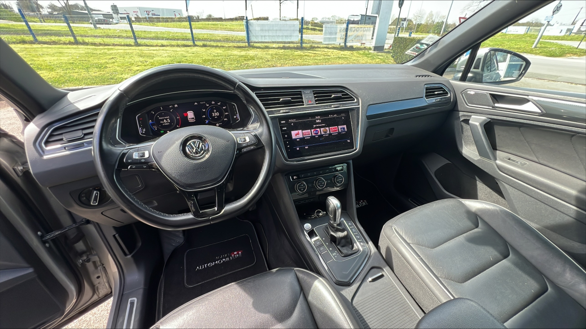 Volkswagen Tiguan — 16