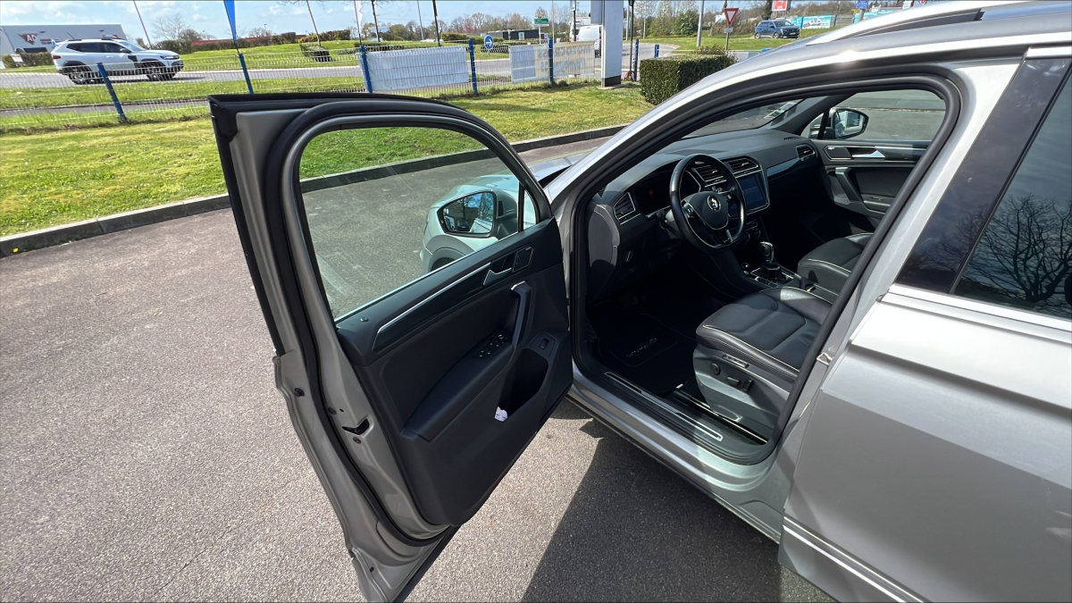 Volkswagen Tiguan — 15