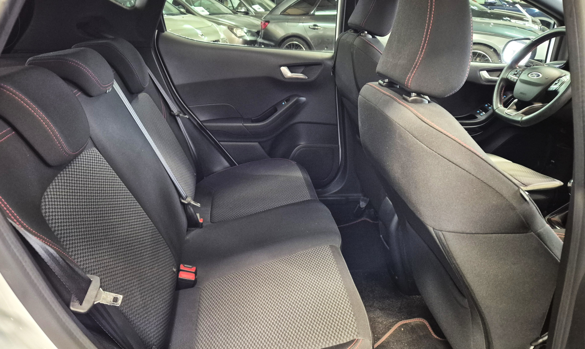 Ford Fiesta — 12