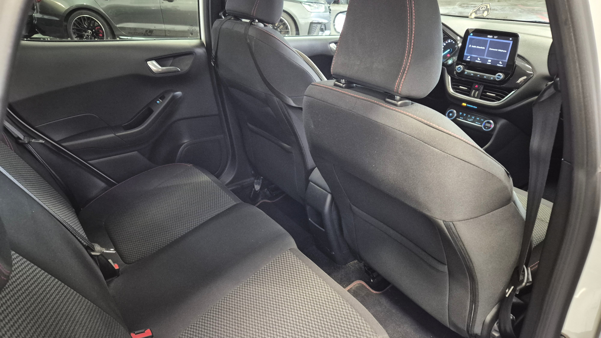 Ford Fiesta — 13