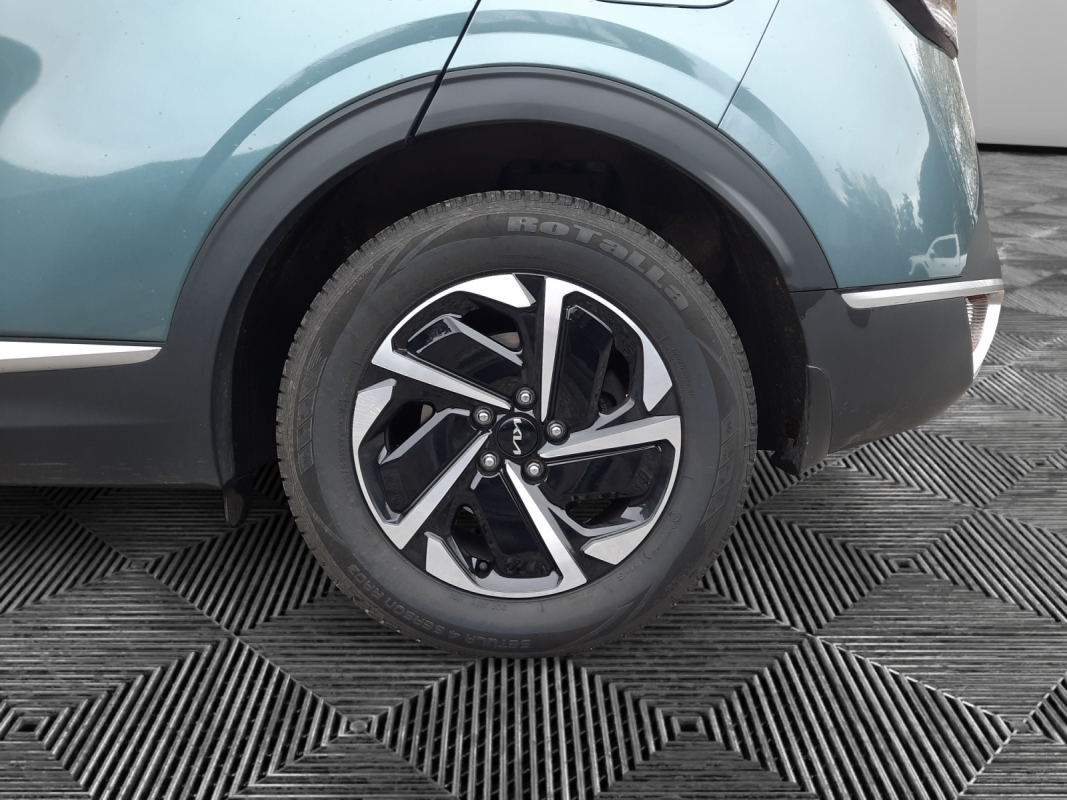 Kia Sportage — 34