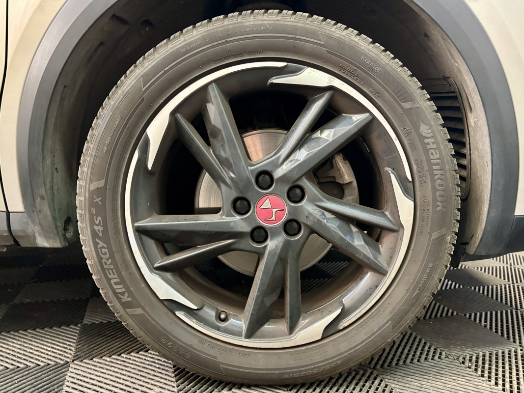 DS DS7 CROSSBACK — 23