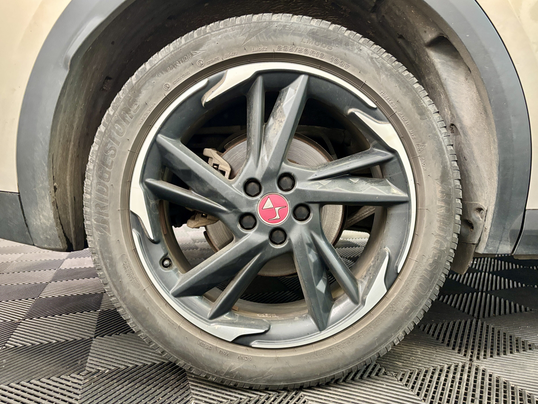 DS DS7 CROSSBACK — 24