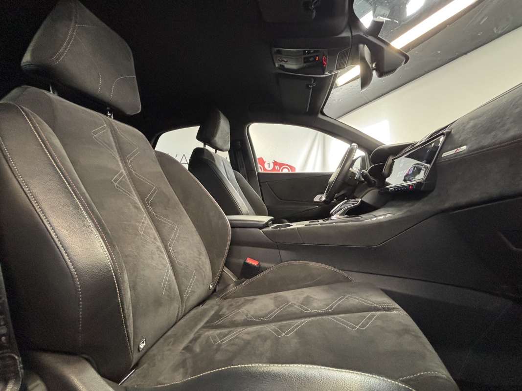 DS DS7 CROSSBACK — 14