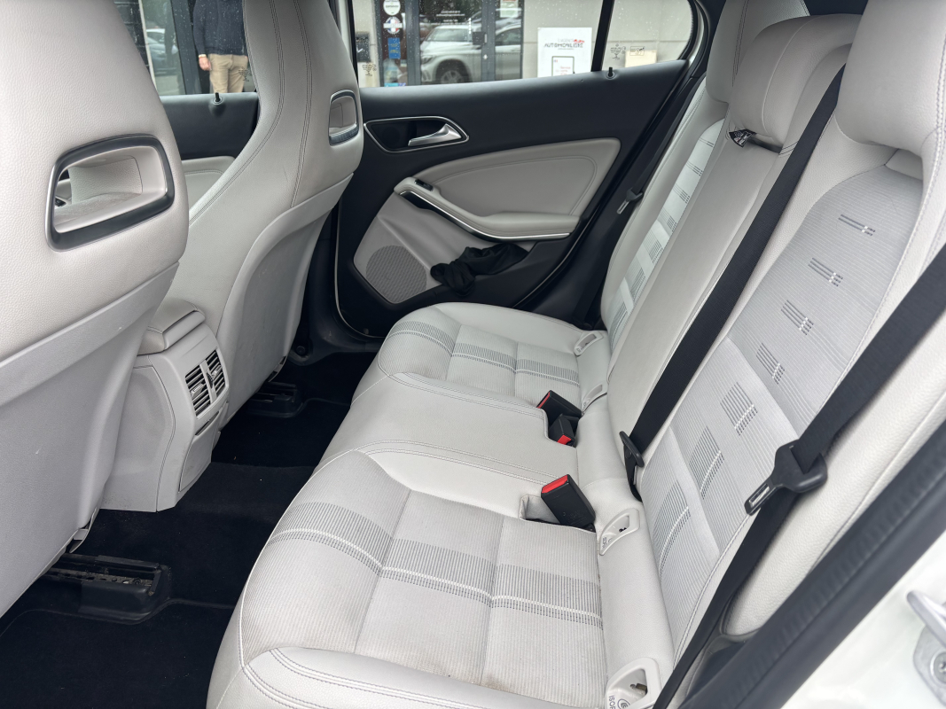 Mercedes Mercedes Gla — 13