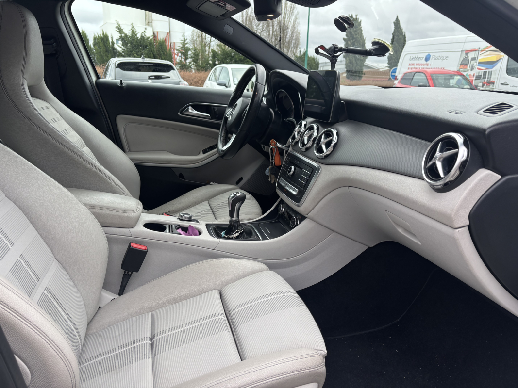 Mercedes Mercedes Gla — 11