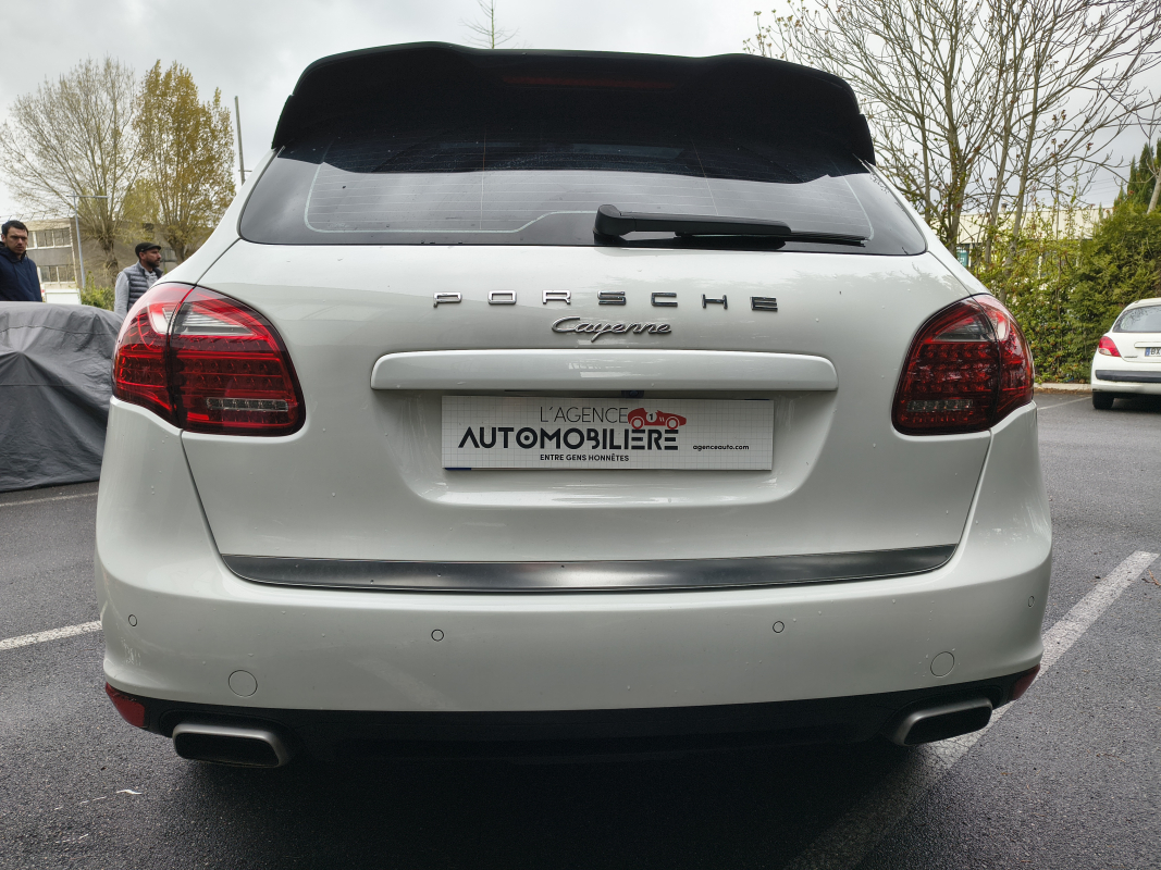 Porsche Cayenne — 6