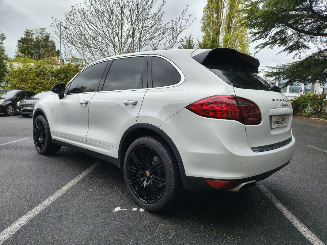 Porsche Cayenne — 5