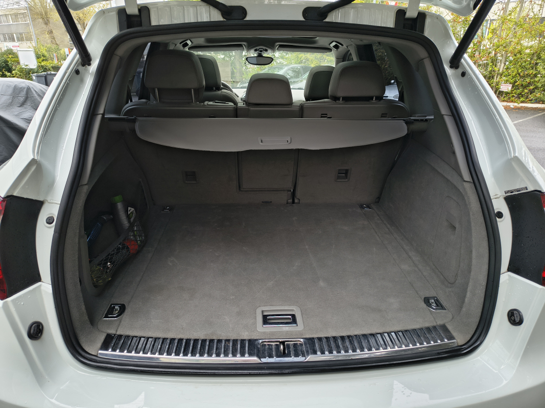 Porsche Cayenne — 25