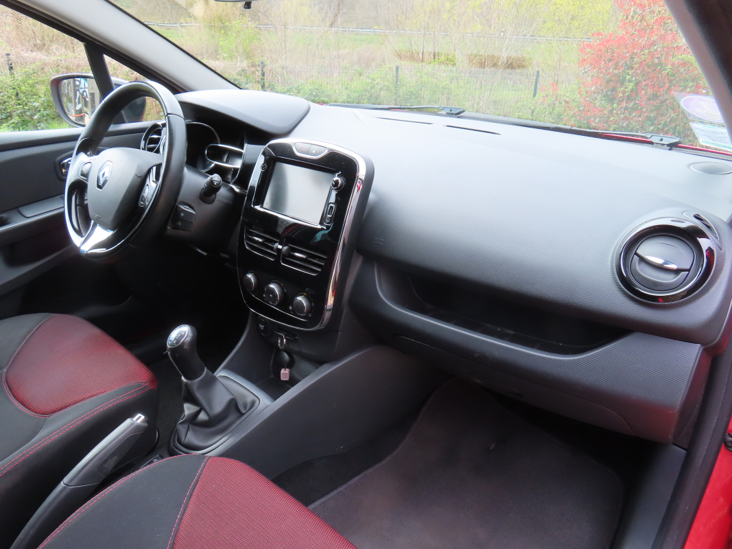Renault Clio — 11