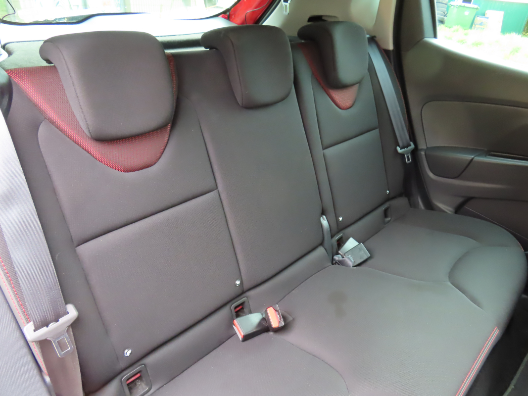 Renault Clio — 13