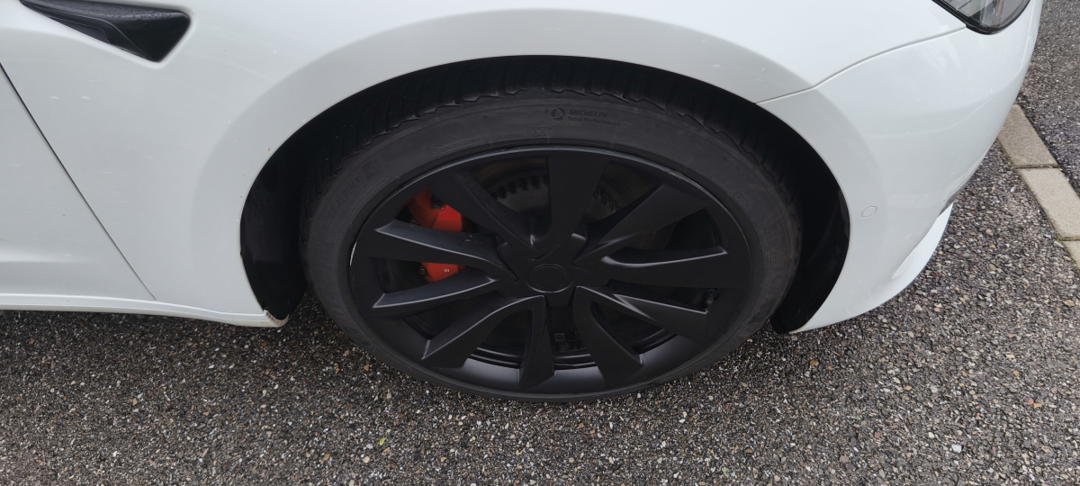 Tesla Model 3 — 28